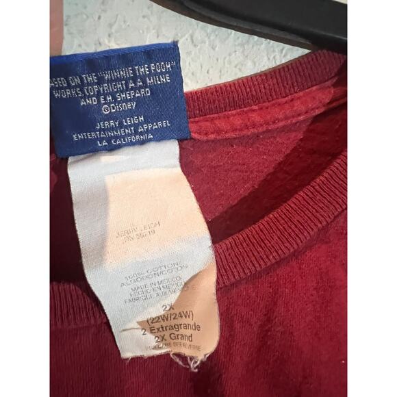 Vintage Disney Winnie the Pooh & Friends Tshirt short sleeve Women's 2X Red READ - Picture 11 of 14